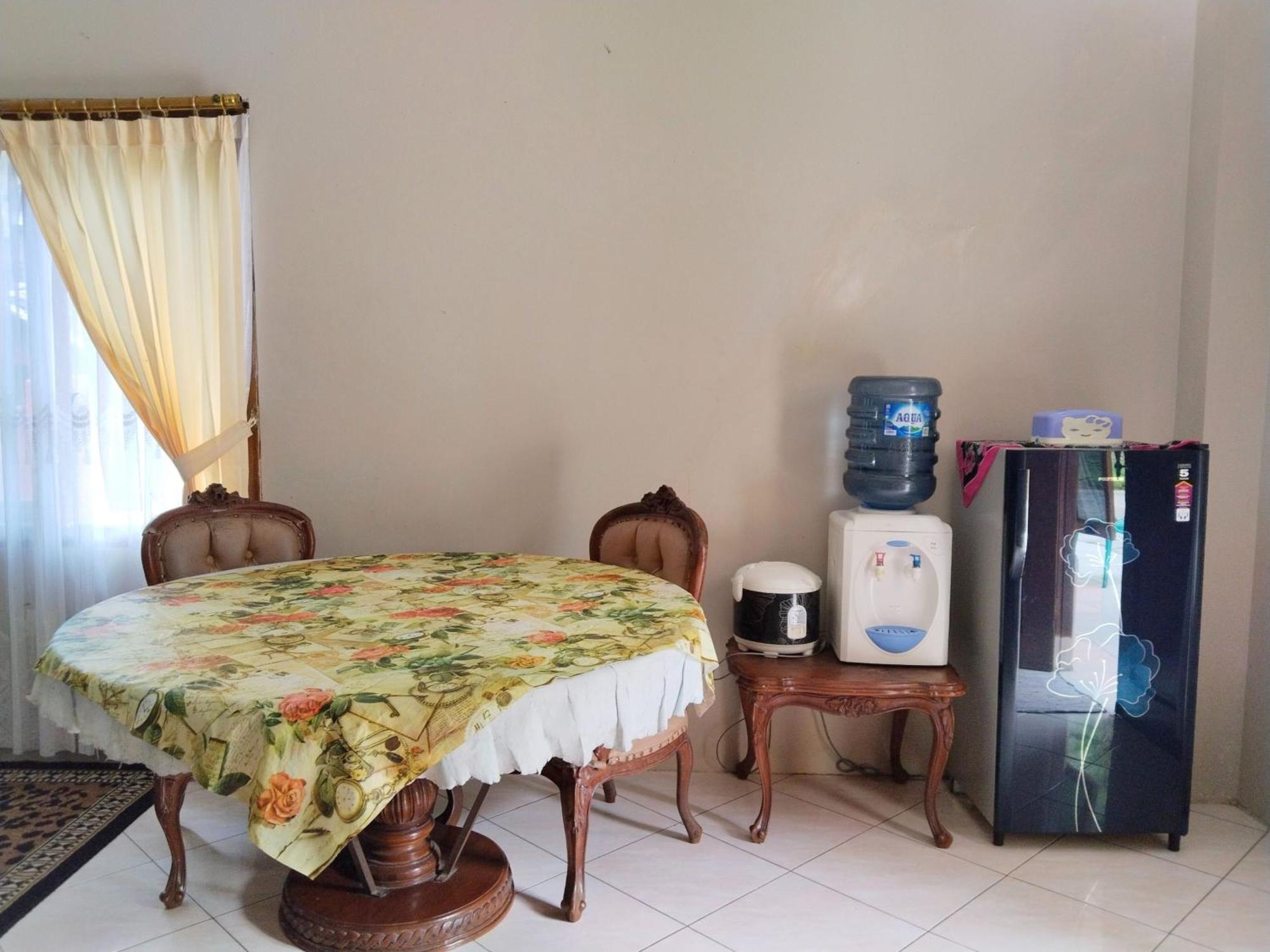 Villa Yustisia Curug 7 Cilember Cisarua Εξωτερικό φωτογραφία