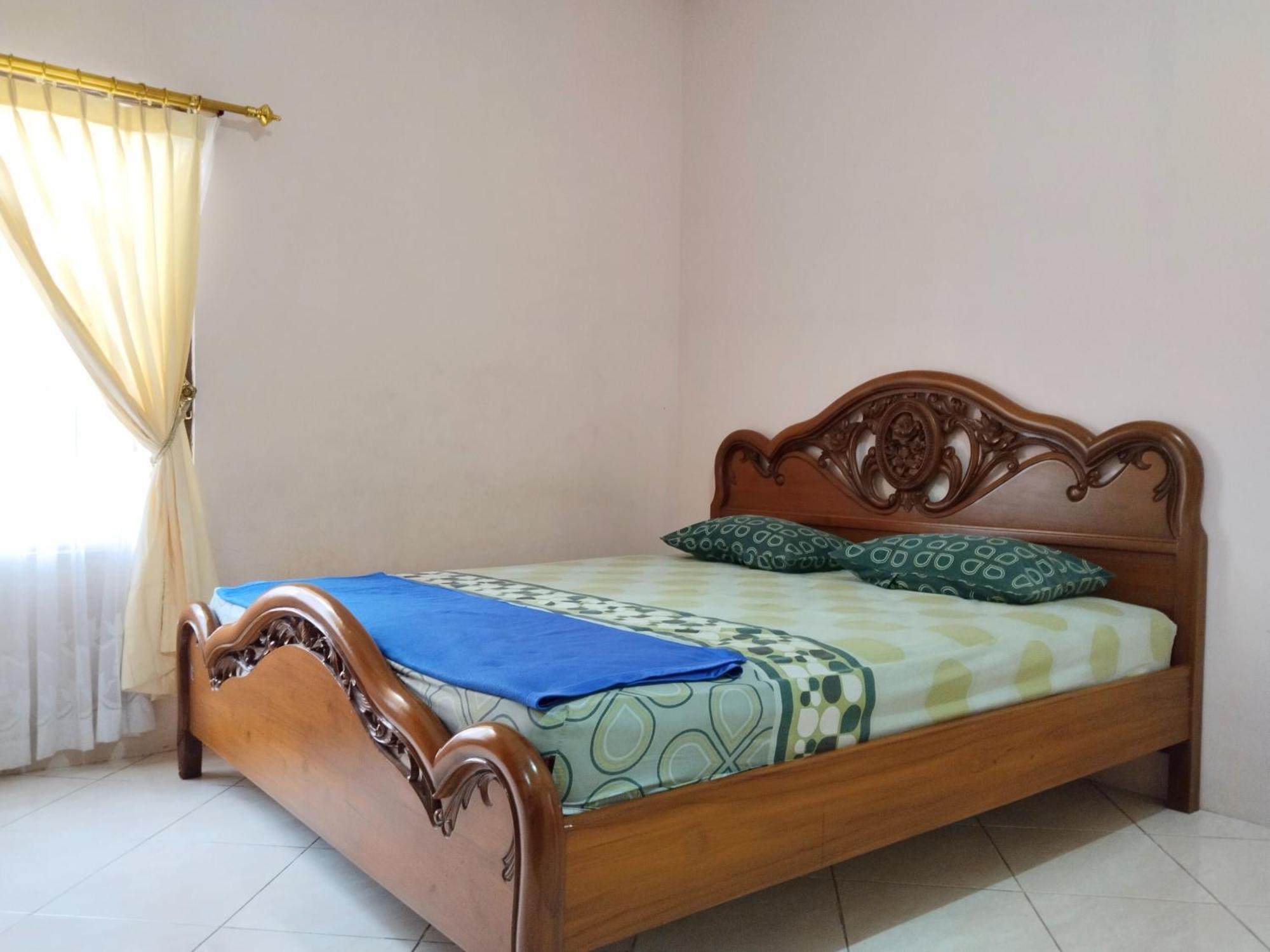 Villa Yustisia Curug 7 Cilember Cisarua Εξωτερικό φωτογραφία